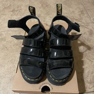 Dr Martens Womens Blaire Patent Lamper Black